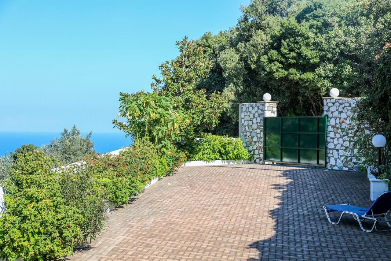 Villa Mitzelos Moni Evaggelistrias Exteriér fotografie